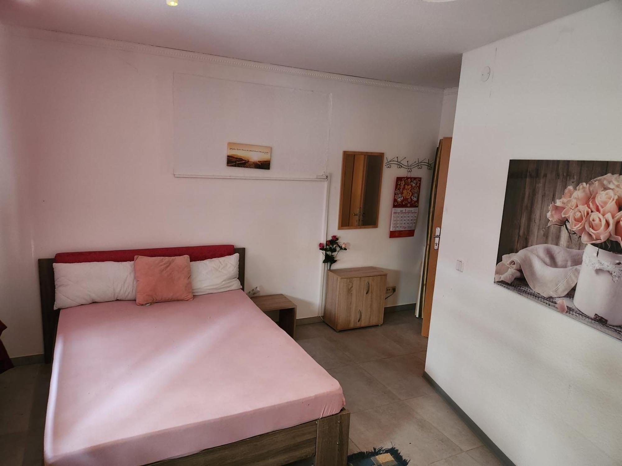Ferienwhg Halle Relax-Oase: Spacious Apartment with Flexible Sleeping Arrangements Exterior photo